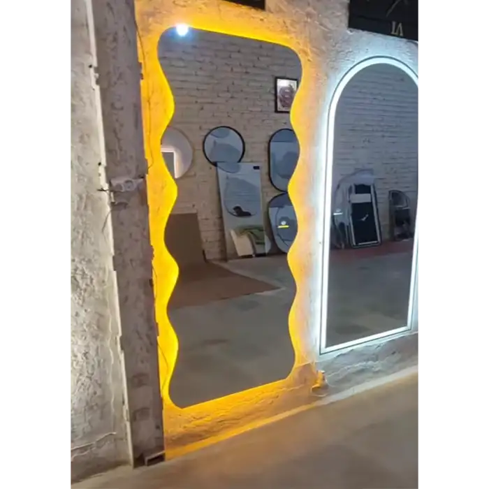 آینه بک لایت دفرمه